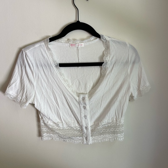 ROMWE Tops - Romwe crop top